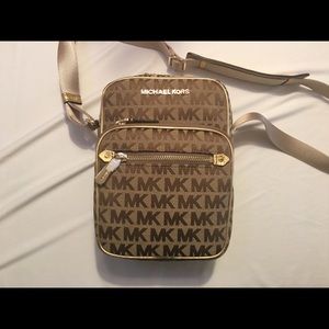Michael Kors Bedford Zip Flight Bag